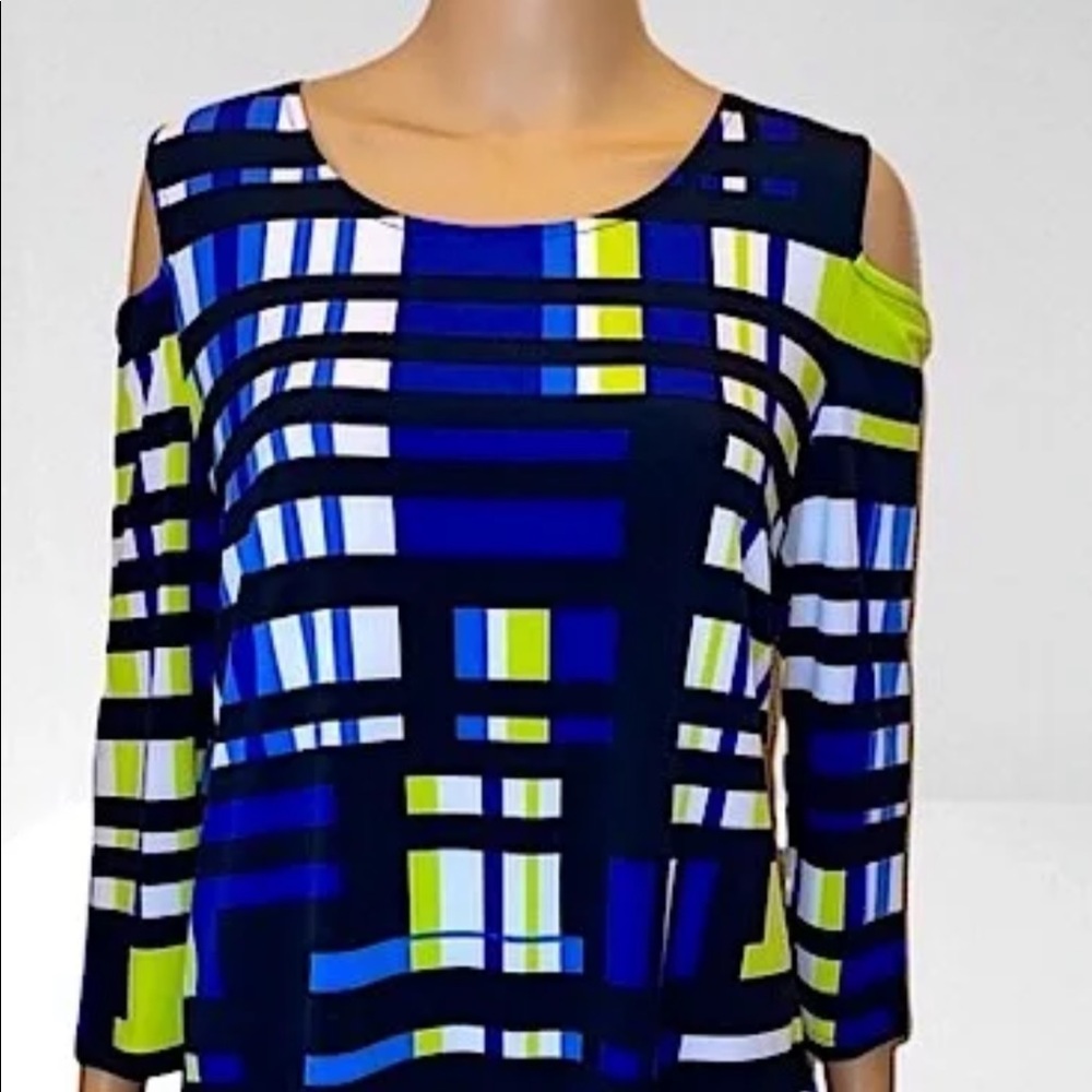 WORTHINGTON cold shoulder top - Picture 10 of 10